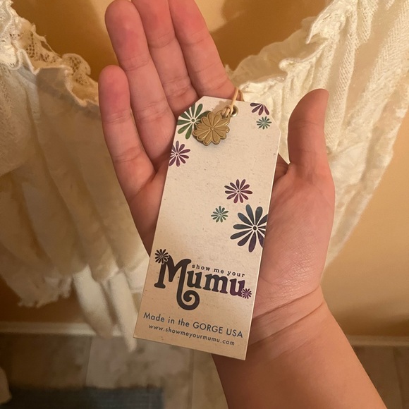 NWT Show Me Your Mumu Bess Lace Tiered Off the Shoulder Dress in Cream - Picture 4 of 8